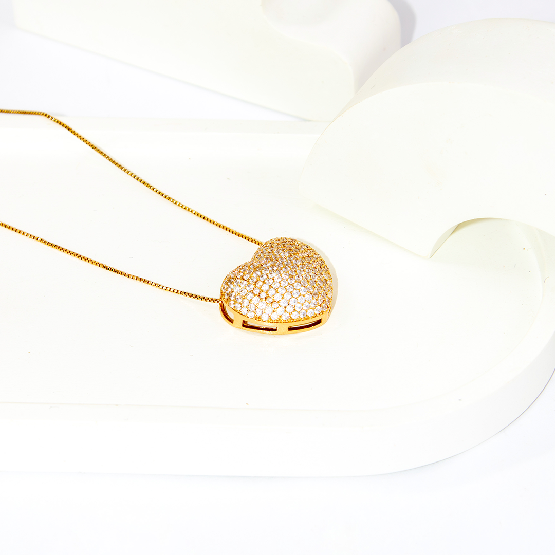 Colar Coração Delicado Cravejado Zircônia Banhado