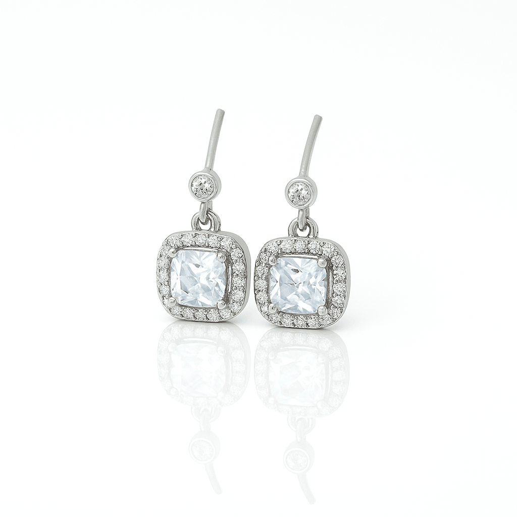 Brinco Ponto de Luz Quadrado Banhado