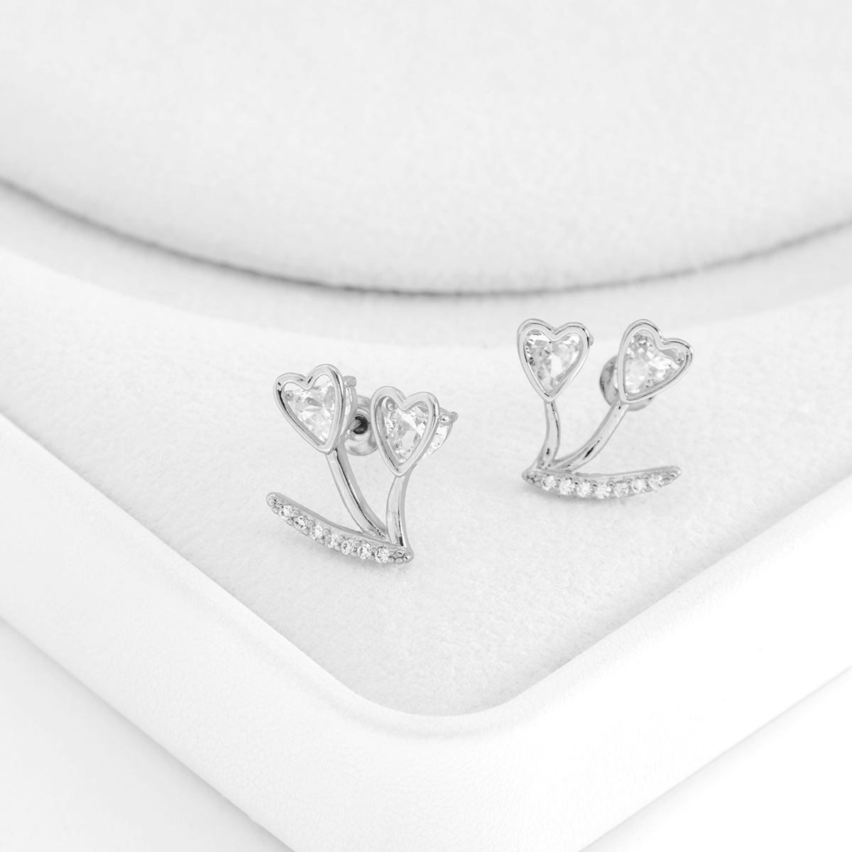 Brinco Flor Duplo Coração Cravejado Banhado