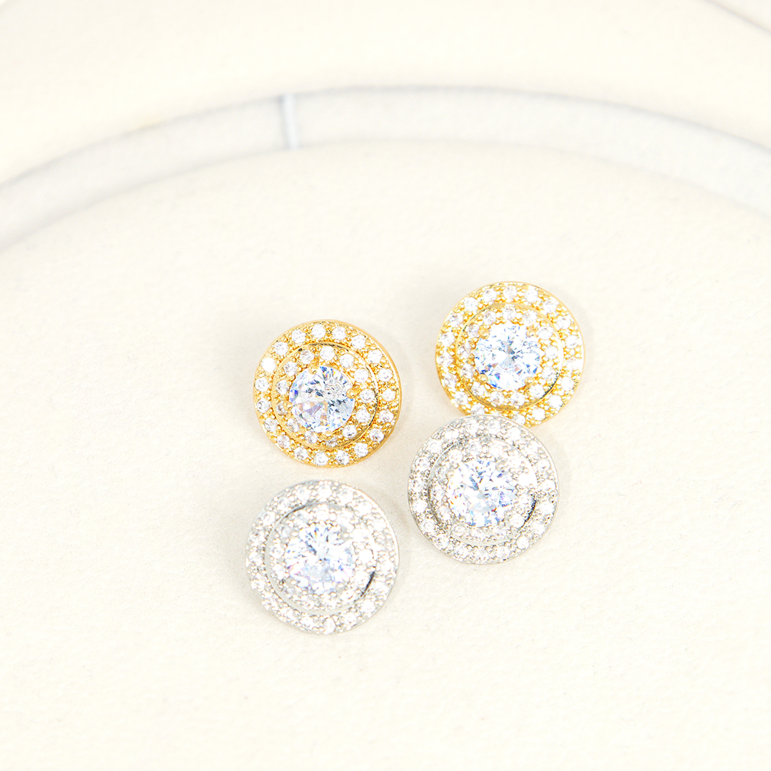 Brinco Roda Estelar Cravejado Banhado