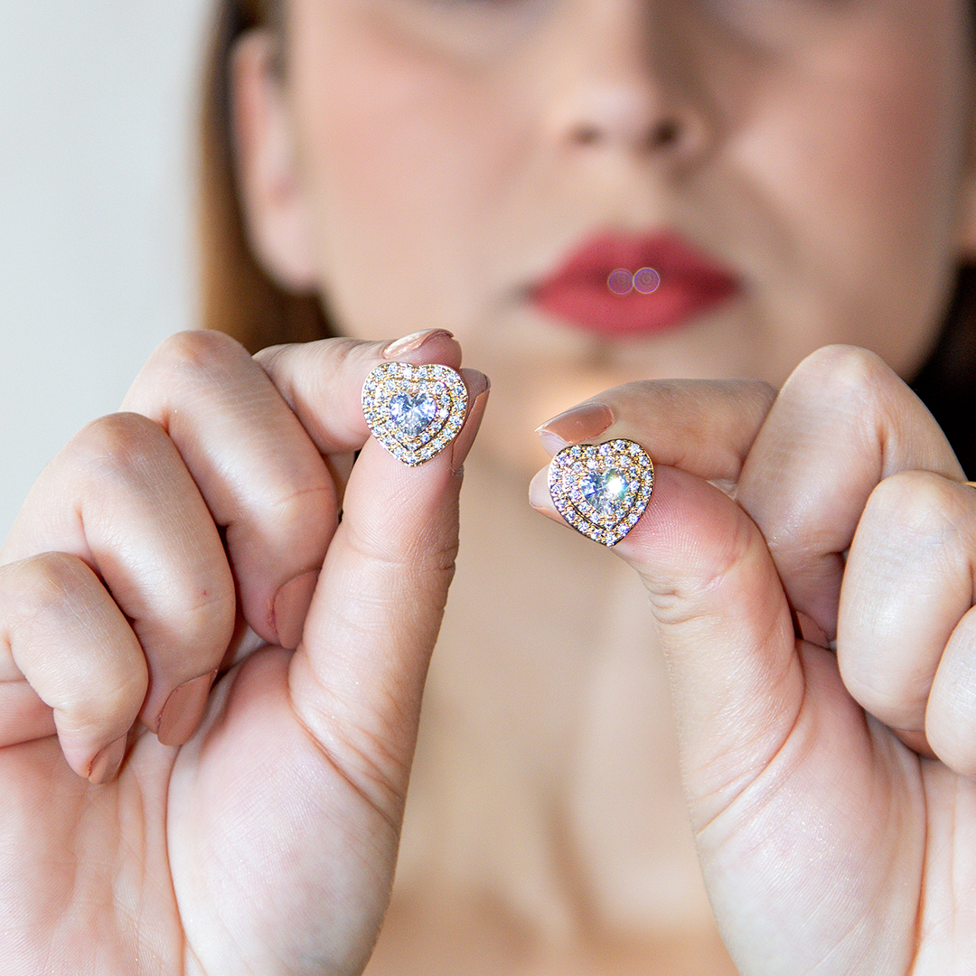 Brinco Coração Cravejado Banhado