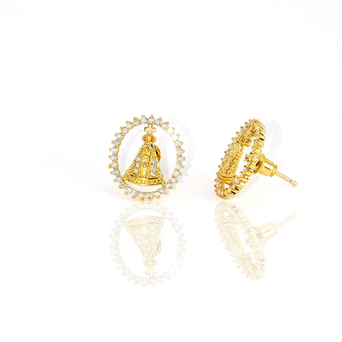 Brinco Oval Nossa Senhora Banhado Cravejado