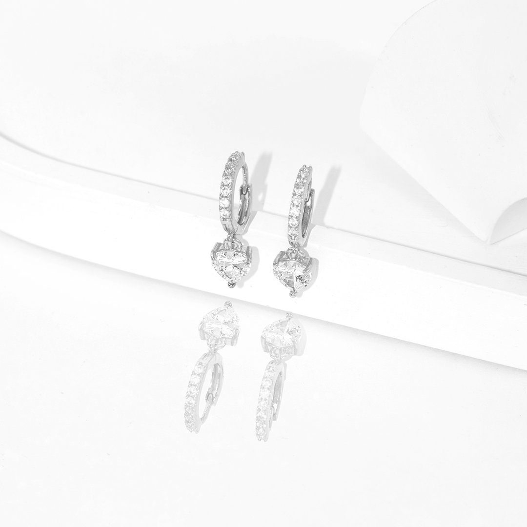 Brinco Argola Pingente Coração Grande Banhado