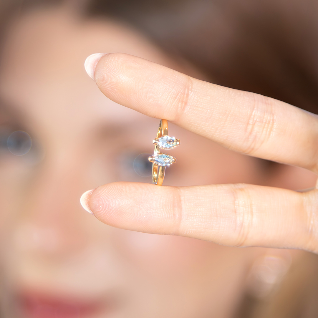 Anel Cristais Artificiais Gota Banhado