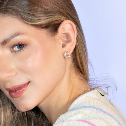 Conjunto Flor Solar Cravejado Banhado