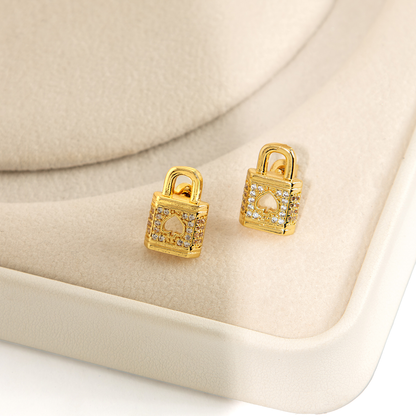 Brinco Mini Cadeado Coração Banhado