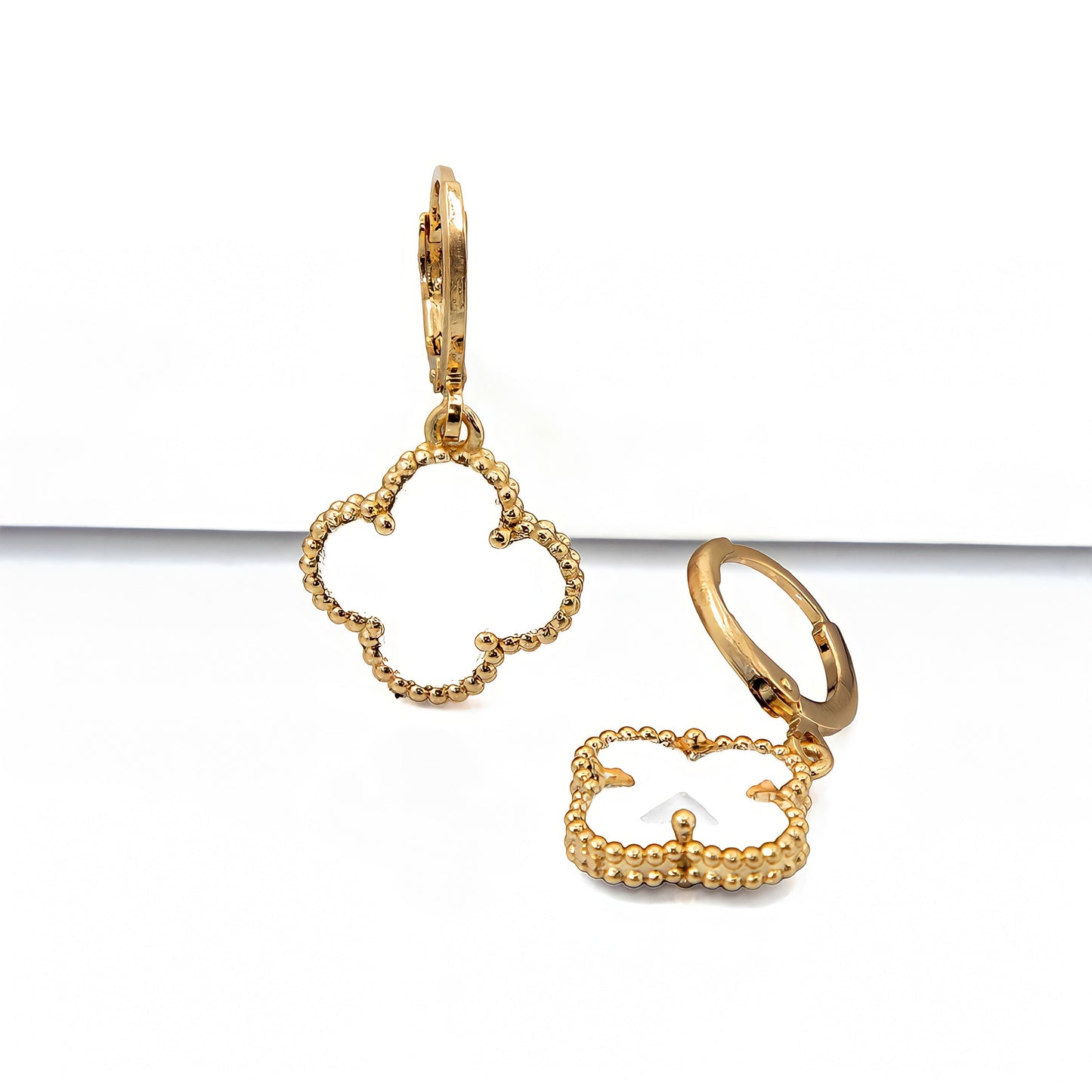 Brinco Trevo Virgínia Banhado em Ouro 18K