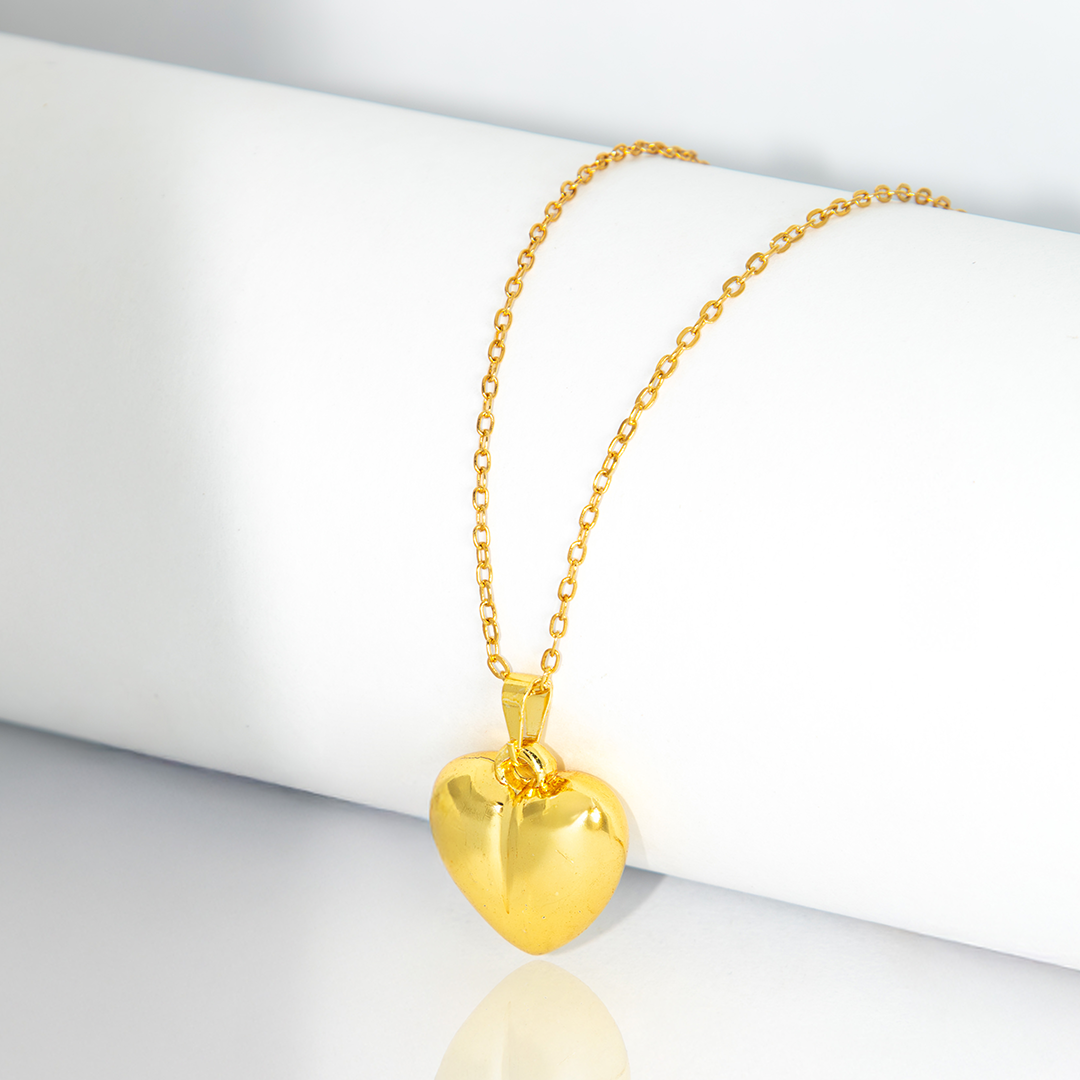 Colar com Pingente de Coração Grande Banhado a Ouro 18k