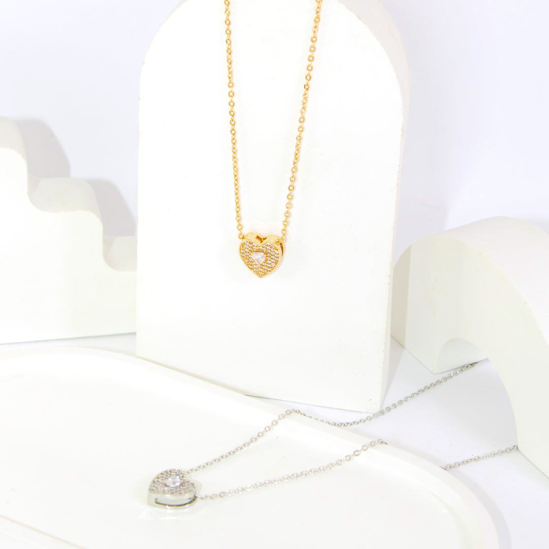 Corrente de Pingente Coração Cravejado Delicado Banhado