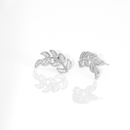 Brinco Earcuff Ramos Cravejado Banhado