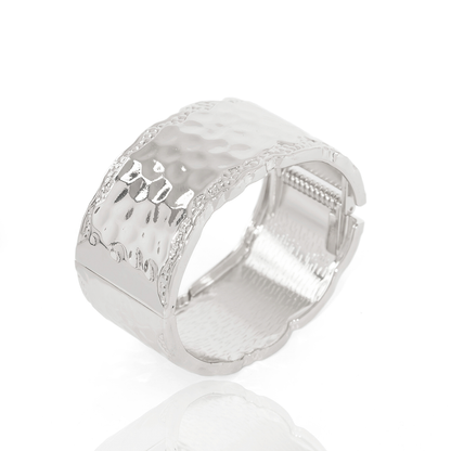 Bracelete Grosso Ondulado Borda Craquelada Acetinado Banhado