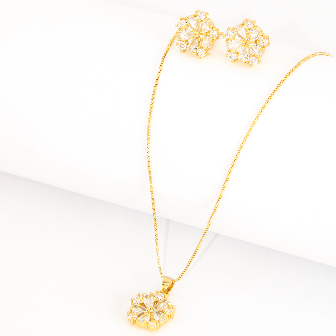 Conjunto Flor de Luz Cravejado Banhado