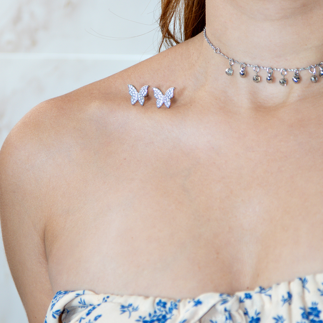 Colar Delicado Corações Com Zircônias Penduradas Banhado