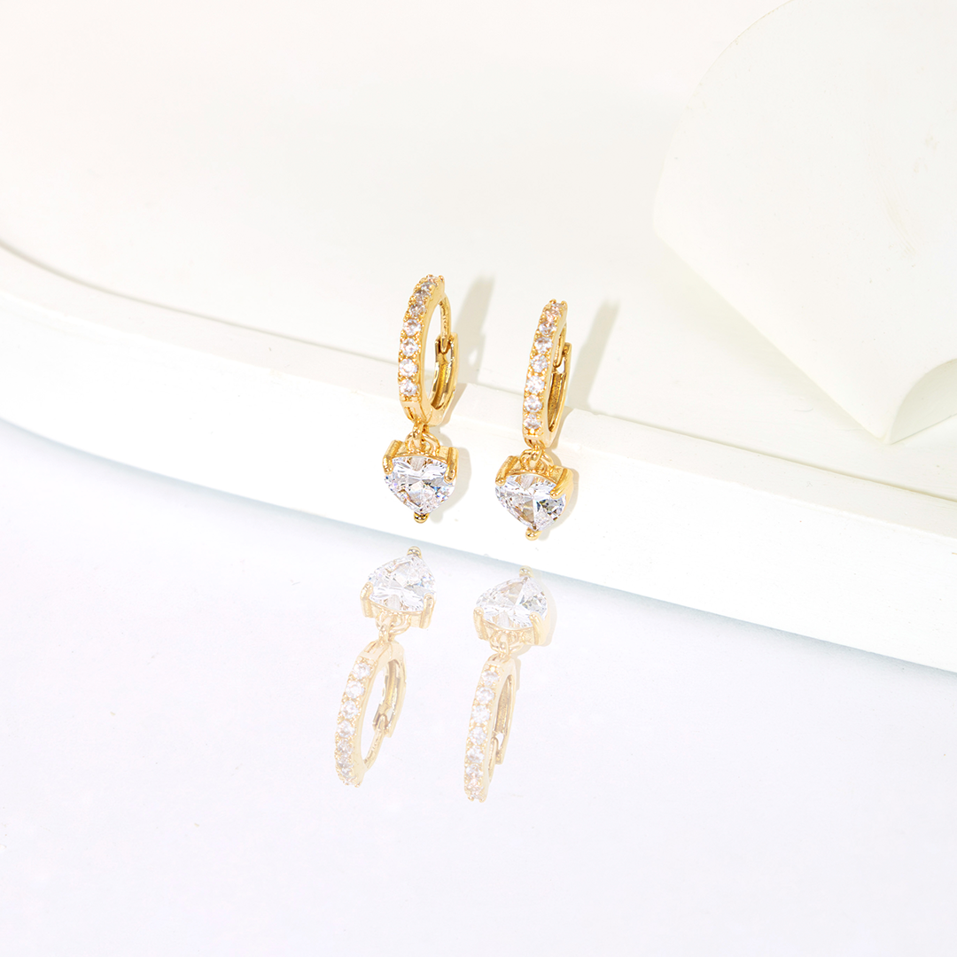 Brinco Argola Pingente Coração Grande Banhado