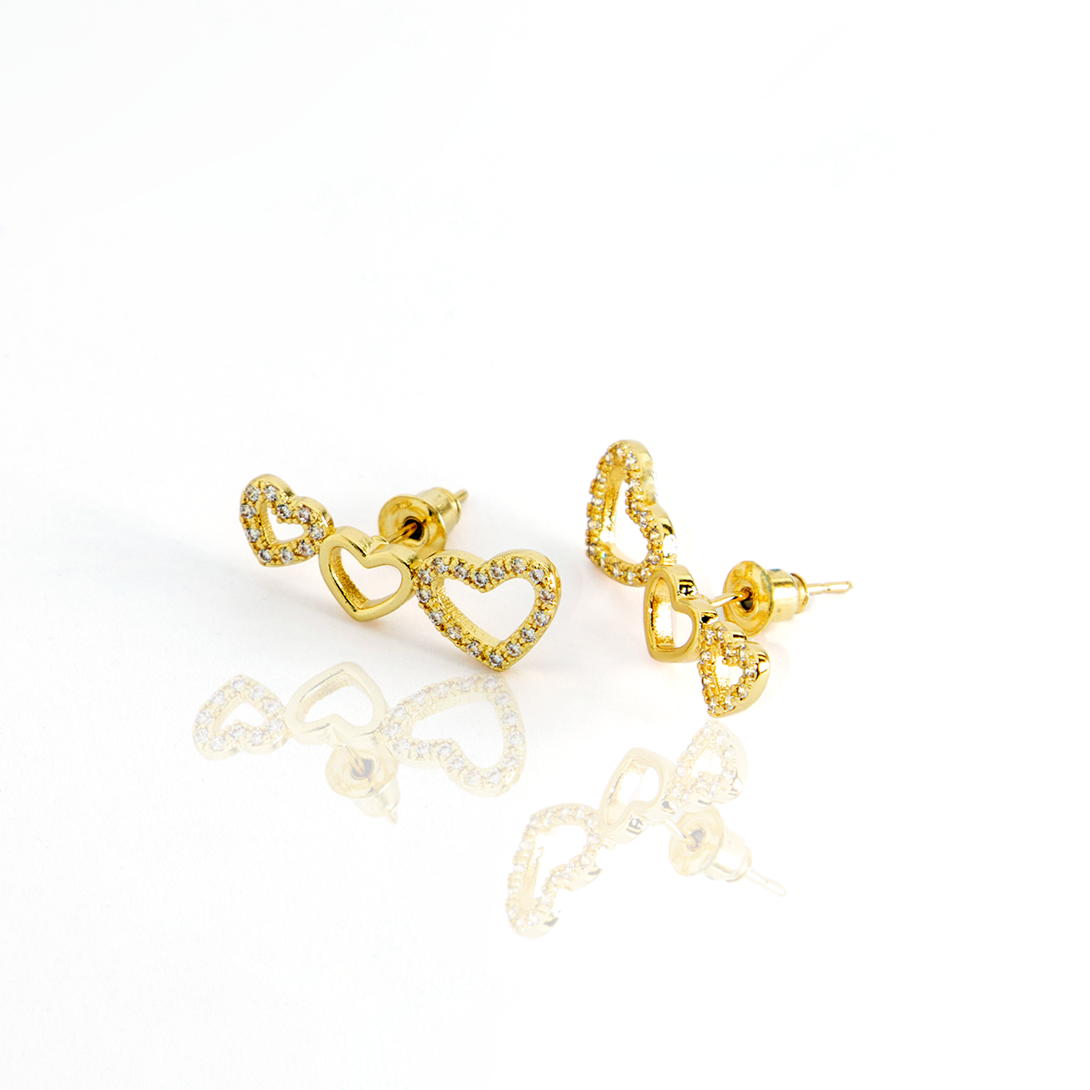Brinco Duplo Coração Brilhante Cravejado Banhado