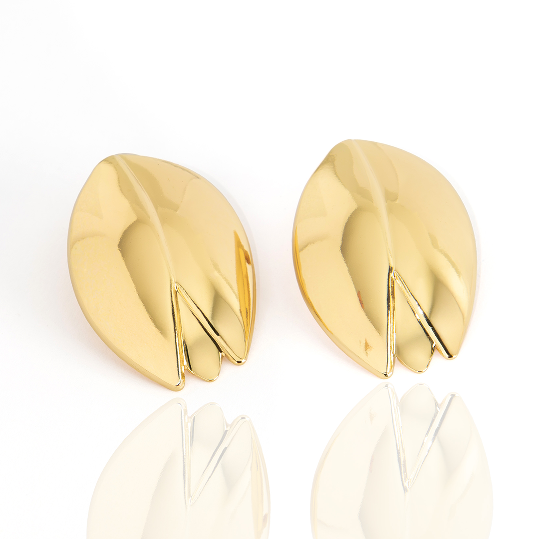 Brinco Folha Esculpida Orgânica Banhado