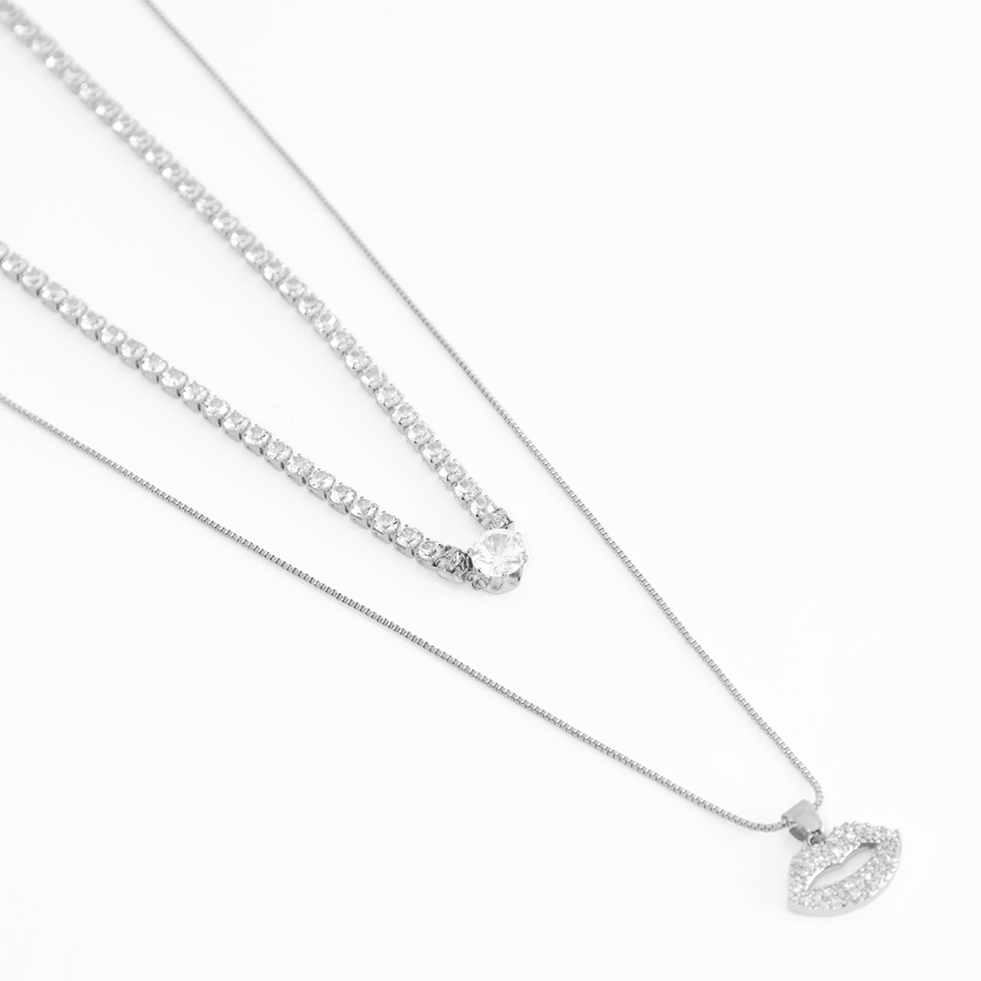 Colar Duplo Zircônias Luxo com Pingente de Boca Banhado