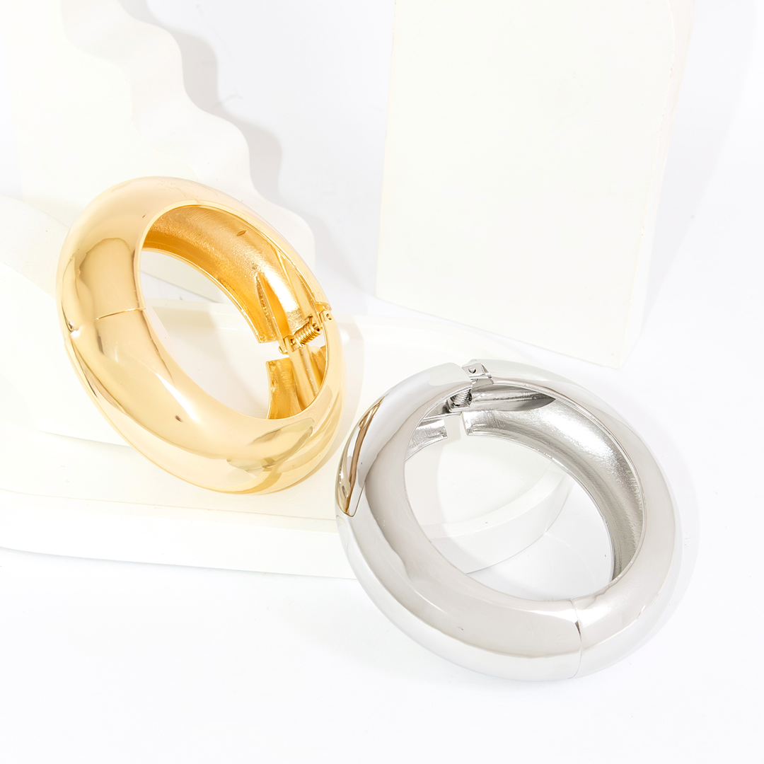 Bracelete Design Oval Liso Banhado