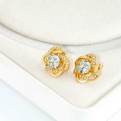 Brinco Coração Entrelaçada com Zircônia Central Banhado