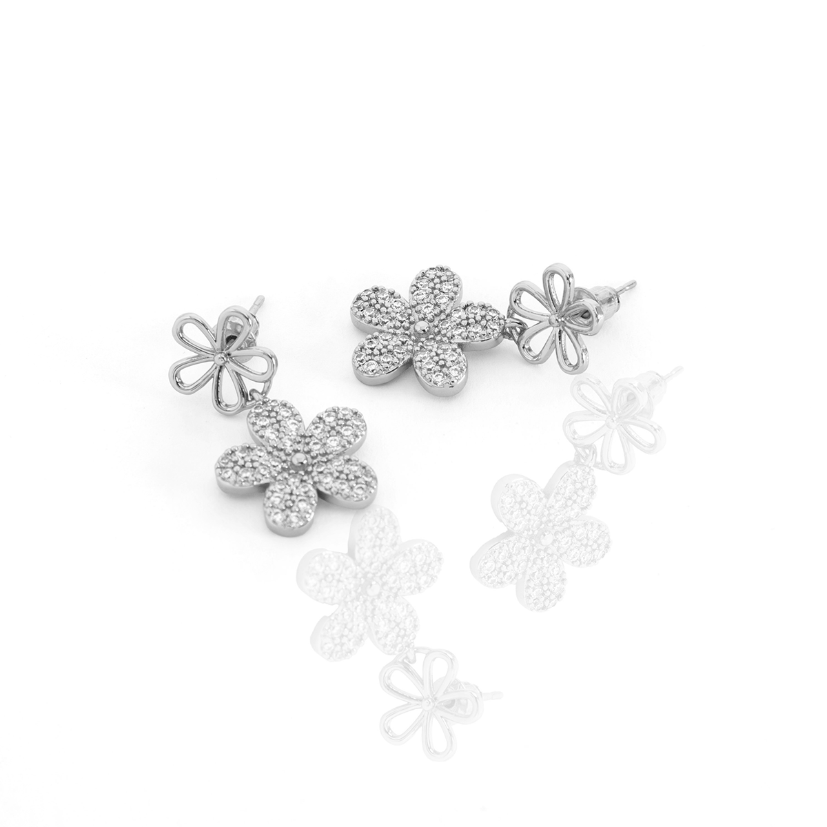 Brinco Duas Flores Cravejado Banhado