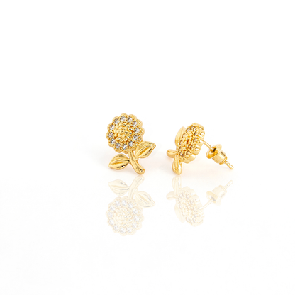 Brinco Florzinha Cristal Cravejado Banhado