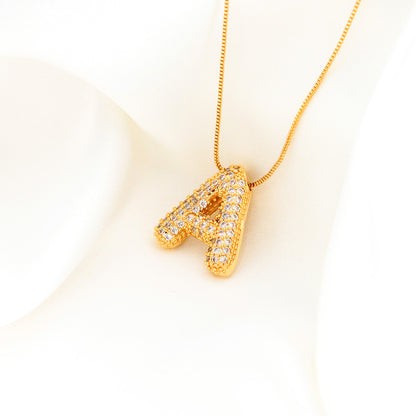 Colar Letra Bubble Cravejada em Zircônia Banhado em Ouro 18K