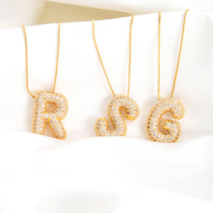 Colar Letra Bubble Cravejada em Zircônia Banhado em Ouro 18K