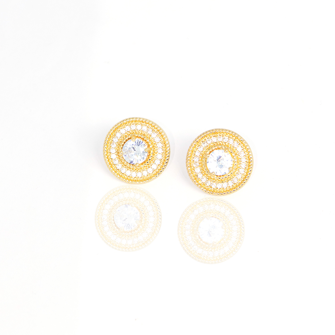 Brinco Redondo Clássico com Zircônia Central Banhado