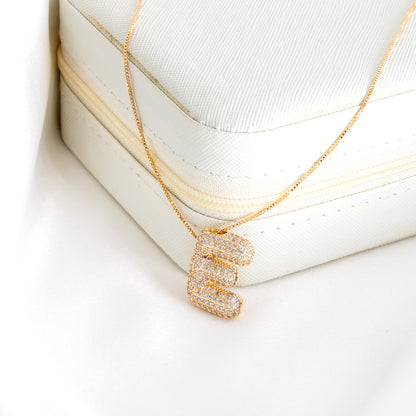 Colar Letra Bubble Cravejada em Zircônia Banhado em Ouro 18K