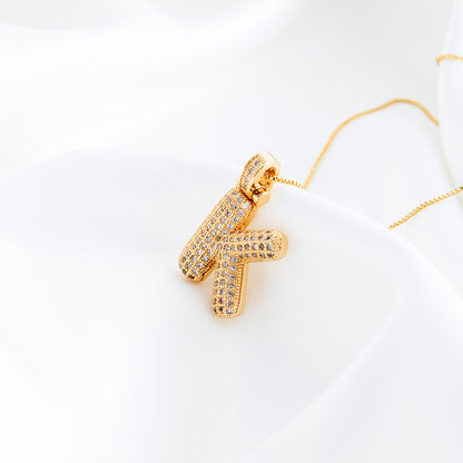 Colar Letra Bubble Cravejada em Zircônia Banhado em Ouro 18K