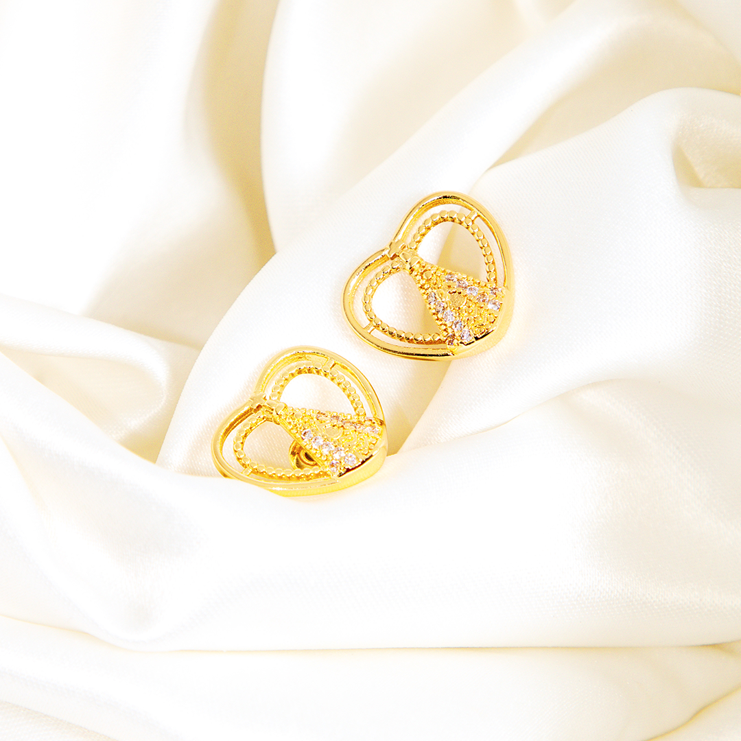 Brinco Coração Nossa Senhora Banhado Cravejado