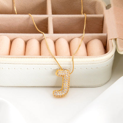 Colar Letra Bubble Cravejada em Zircônia Banhado em Ouro 18K