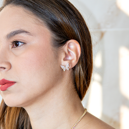 Brinco Borboleta Brilho de Luz Banhado