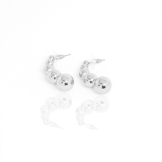 Brinco Esferas em Degradê Metálico Banhado