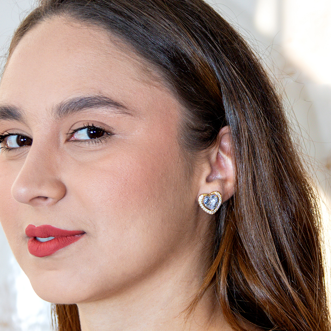 Brinco Coração De Cristal Cravejado Banhado