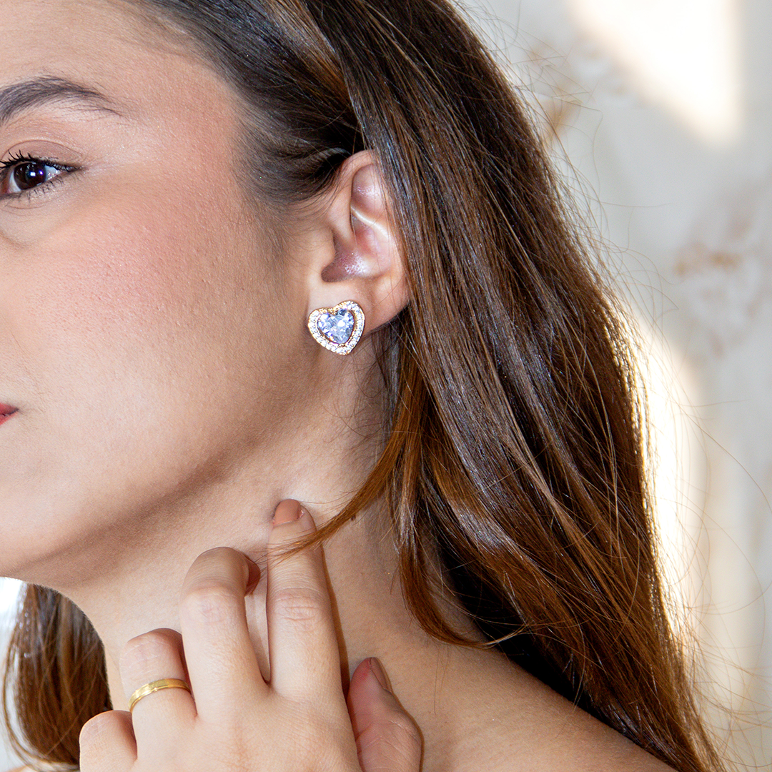 Brinco Coração De Cristal Cravejado Banhado