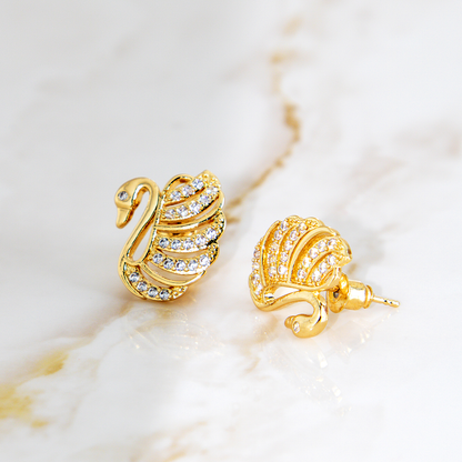 Brinco Cisne Brilhante Cravejado Banhado