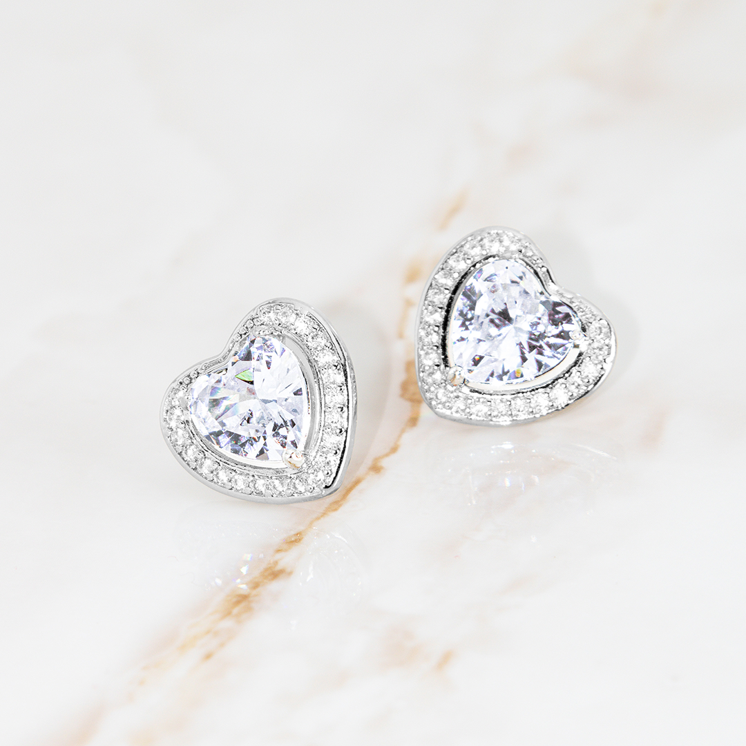 Brinco Coração De Cristal Cravejado Banhado