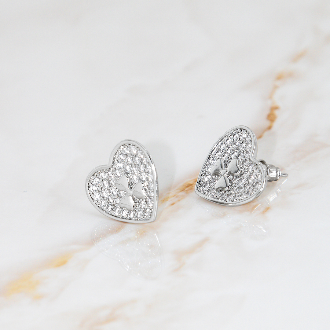 Brinco Coração Trevo Brilhante Banhado