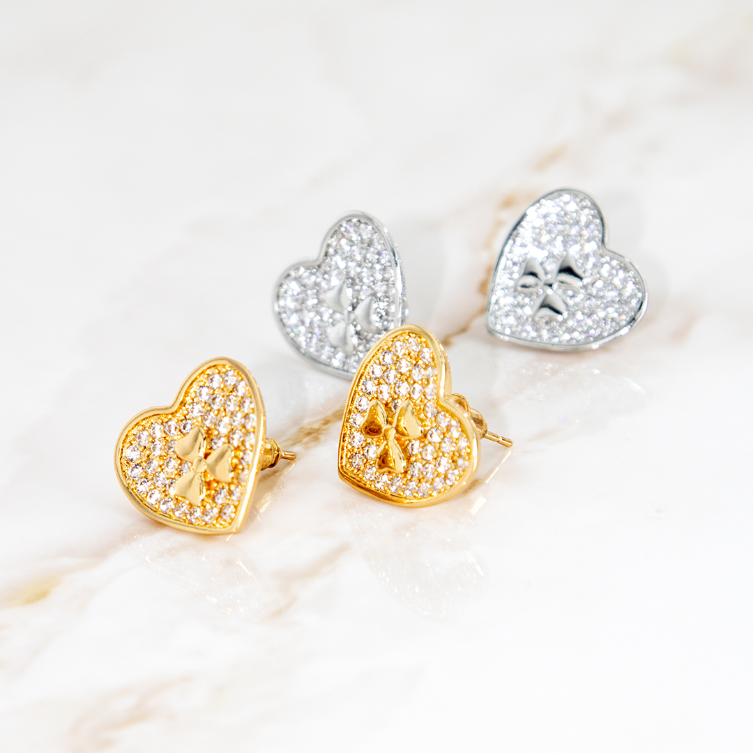 Brinco Coração Trevo Brilhante Banhado